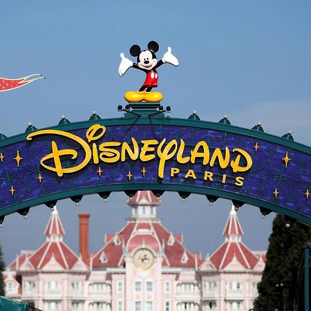 Appartement 4 , Disneyland - Parking Gratuit - Maison Des Platanes Meaux Exterior photo